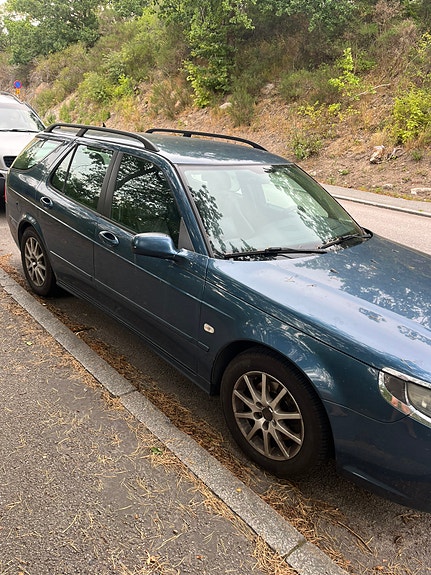Saab 9-5 3 of 4