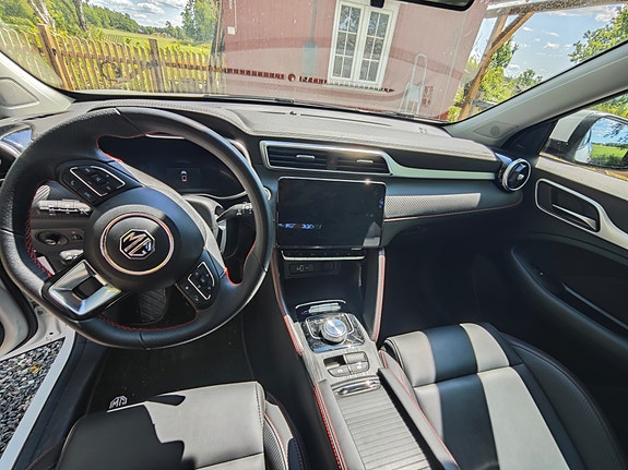 MG ZS EV 5 of 6