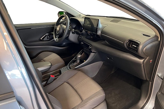 Toyota Yaris 7 of 22