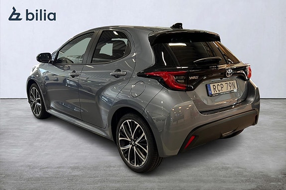 Toyota Yaris 2 of 22