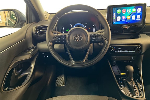 Toyota Yaris 11 of 22