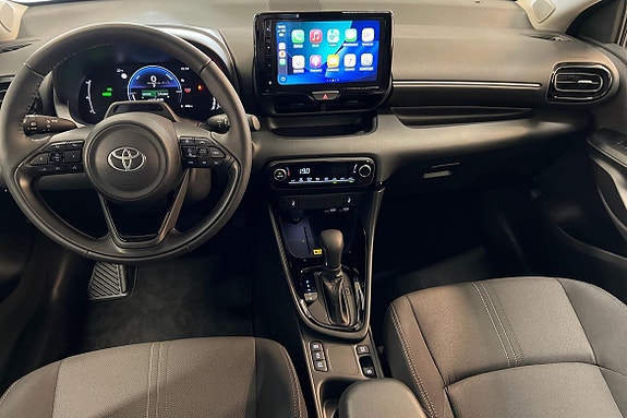 Toyota Yaris 10 of 22