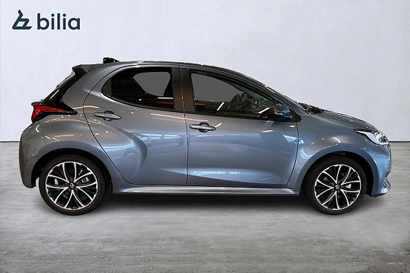 Toyota Yaris 18 of 22