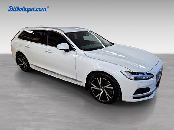 Volvo V90 2 of 9