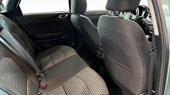 Kia Ceed 5 of 9
