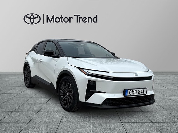 Toyota C-HR 7 of 27