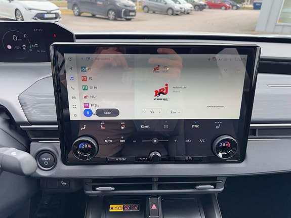 Toyota C-HR 23 of 27