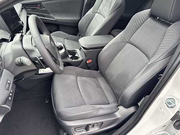 Toyota C-HR 19 of 27