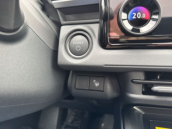 Toyota C-HR 26 of 27