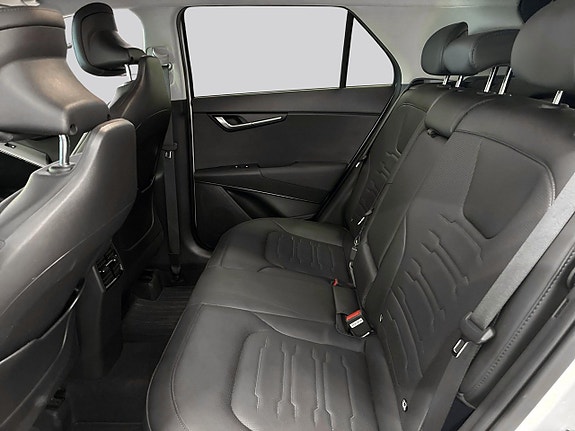 Kia Niro 9 of 16