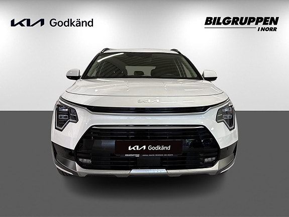 Kia Niro 2 of 16