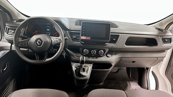 Renault Trafic 4 of 9