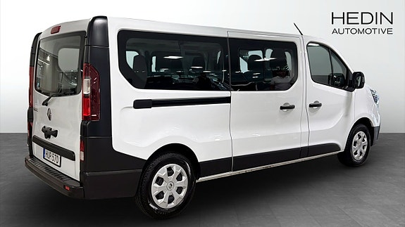 Renault Trafic 2 of 9
