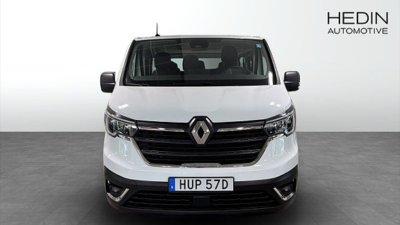 Renault Trafic 8 of 9