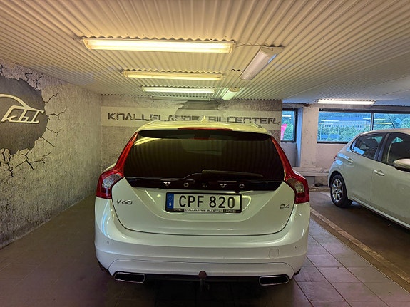 Volvo V60 5 of 18