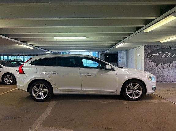 Volvo V60 17 of 18
