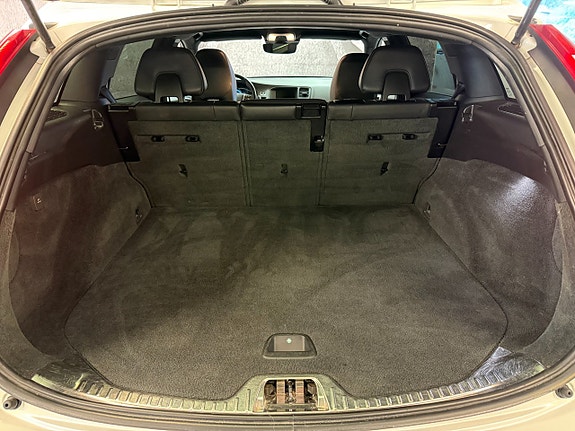 Volvo V60 12 of 18
