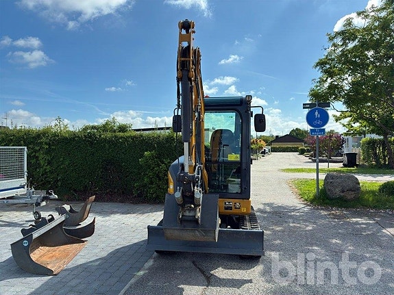 Grävmaskin XCMG XE27E 2 of 6
