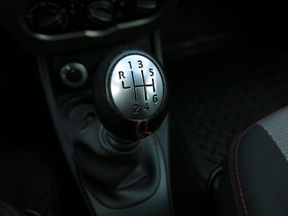 Dacia Duster 12 of 21