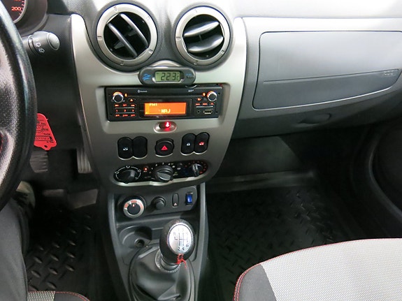 Dacia Duster 18 of 22