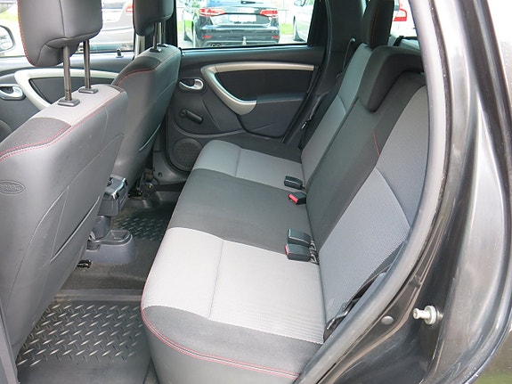Dacia Duster 10 of 21