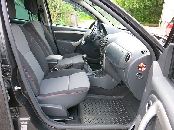 Dacia Duster 15 of 21