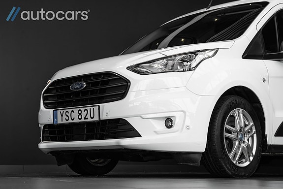 Ford Transit Connect 10 of 30