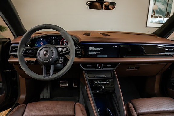 Porsche Macan Turbo 26 of 29