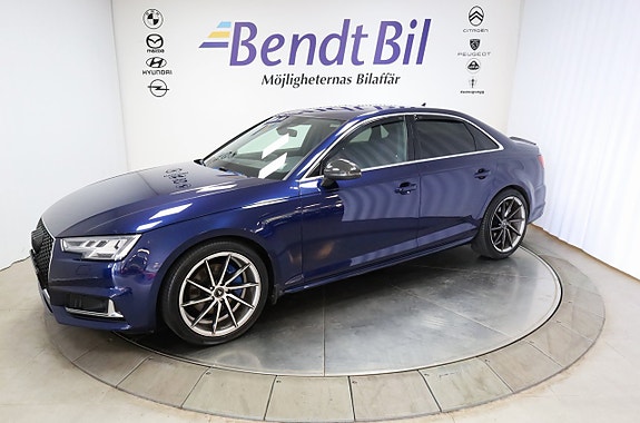 Audi A4 4 of 25
