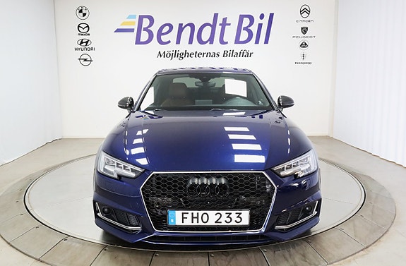Audi A4 2 of 25