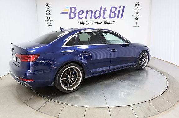 Audi A4 13 of 25