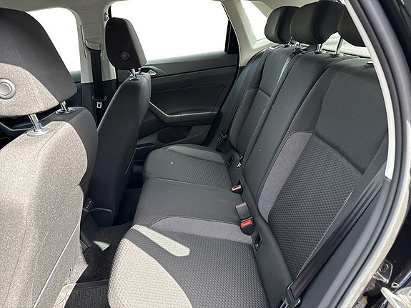 Volkswagen Polo 11 of 14
