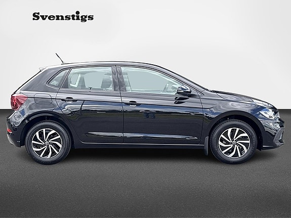 Volkswagen Polo 6 of 14