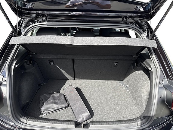 Volkswagen Polo 12 of 14