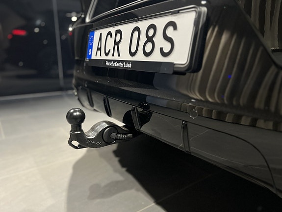 Porsche Cayenne 9 of 29