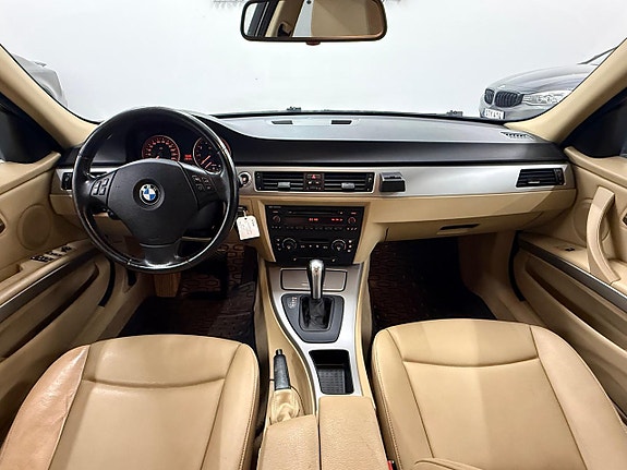 BMW 325Xi 8 of 17