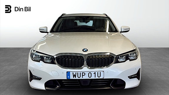BMW 330e 4 of 12