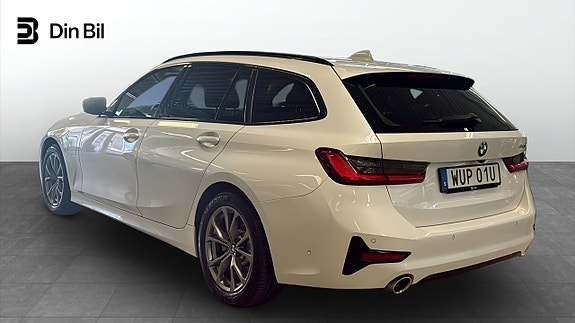 BMW 330e 3 of 12