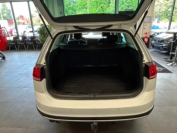 Volkswagen Golf Alltrack 7 of 23