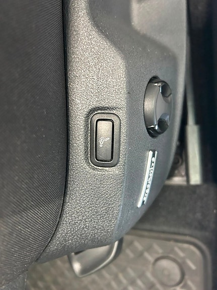 Volkswagen Golf Alltrack 21 of 23