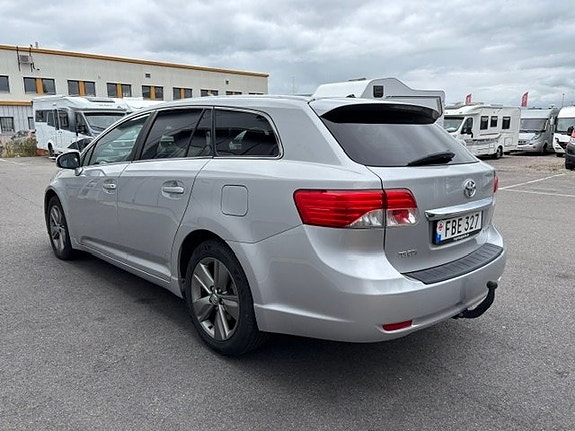 Toyota Avensis 3 of 11