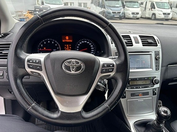 Toyota Avensis 10 of 11