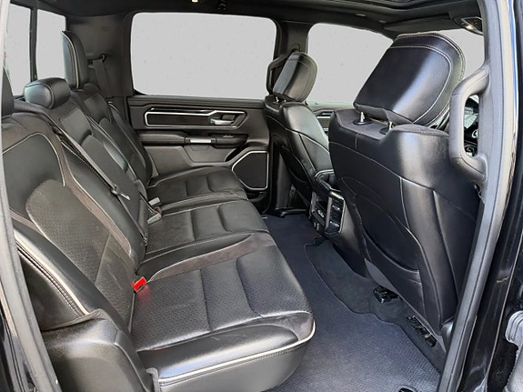 Dodge RAM 1500 17 of 18