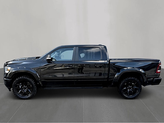 Dodge RAM 1500 2 of 18