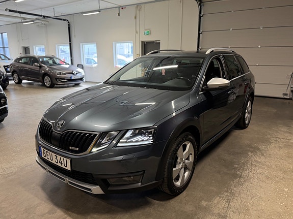 Skoda Octavia Scout 8 of 19