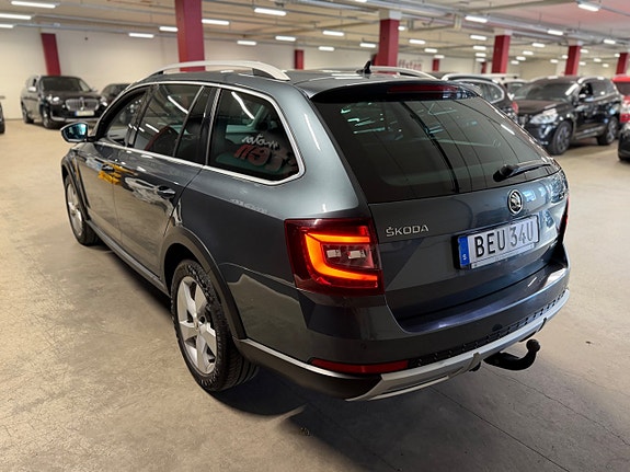 Skoda Octavia Scout 7 of 19