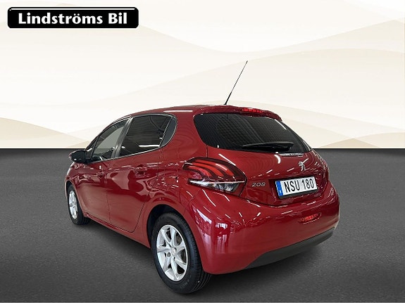 Peugeot 208 4 of 18