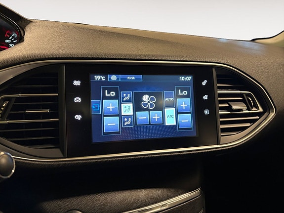Peugeot 308 21 of 21