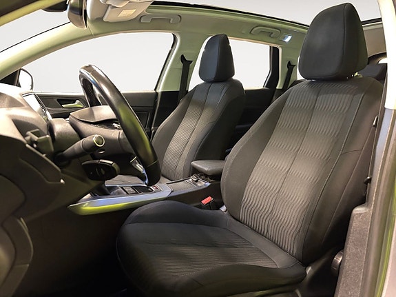 Peugeot 308 8 of 21