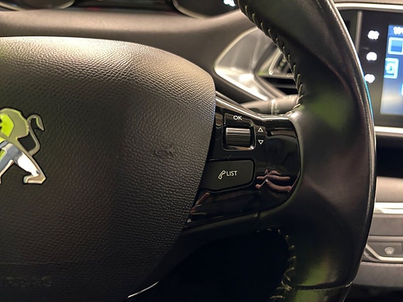 Peugeot 308 19 of 21
